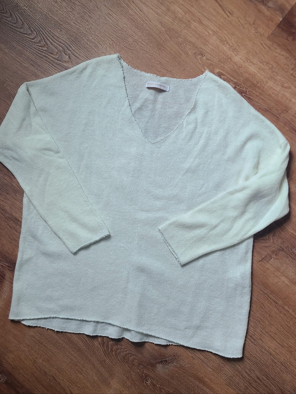 Lightweight Italian Woolblend Sweater